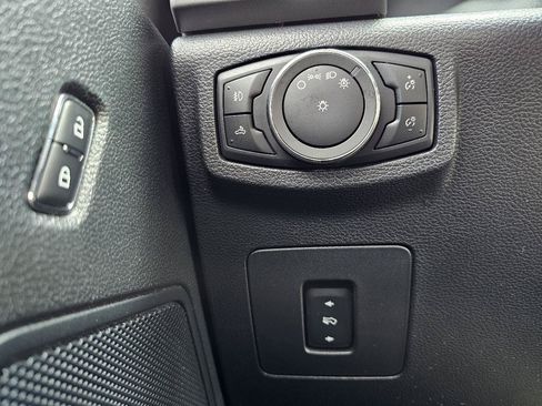 Used 2015 Ford F150 XLT w/ Equipment Group 302A Luxury AWD/4WD image 40