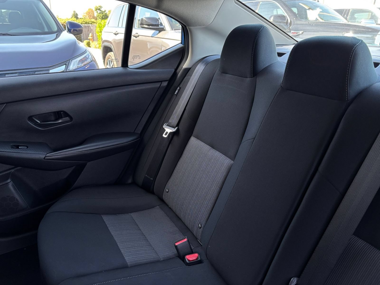 Used 2025 Nissan Sentra SV FWD image 37