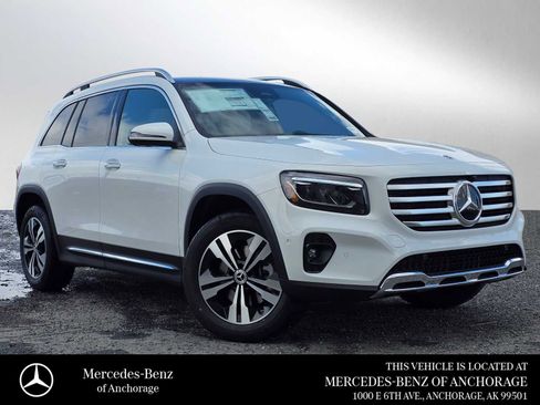 New 2026 Mercedes-Benz GLB 250 4MATIC image 1