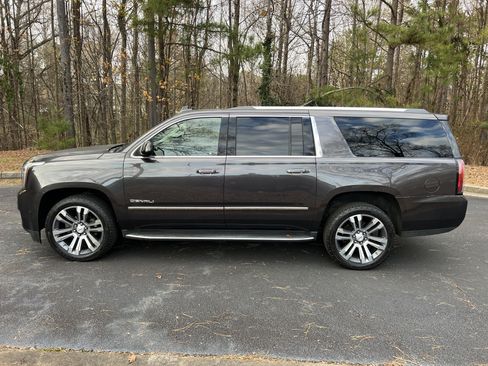 Used 2017 GMC Yukon XL Denali w/ Open Road Package image 11