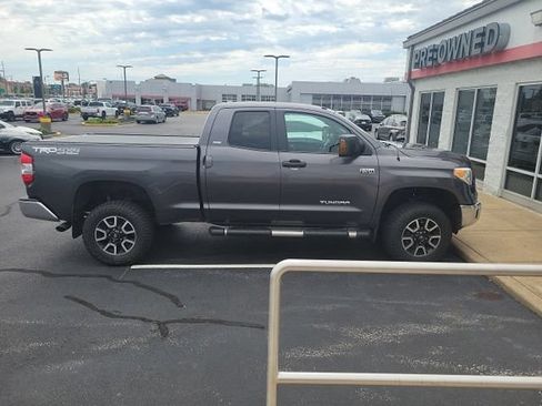 Used 2016 Toyota Tundra SR5 w/ TRD Off Road Package AWD/4WD image 5