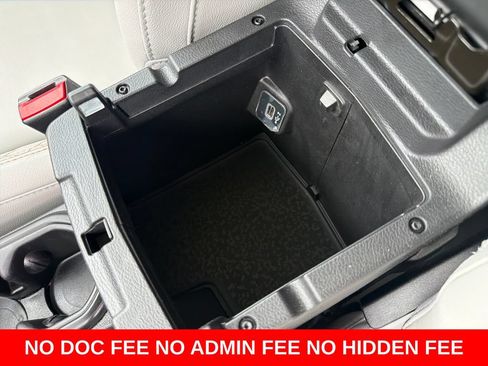 Used 2023 Jeep Wrangler Unlimited Sahara AWD/4WD image 28