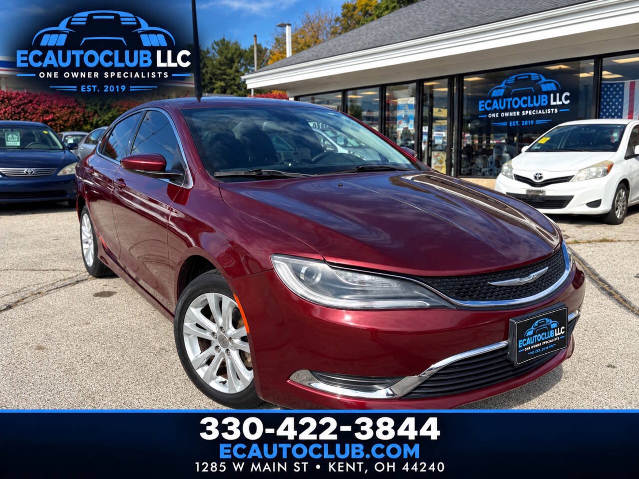 Used 2015 Chrysler 200 Limited FWD image 1
