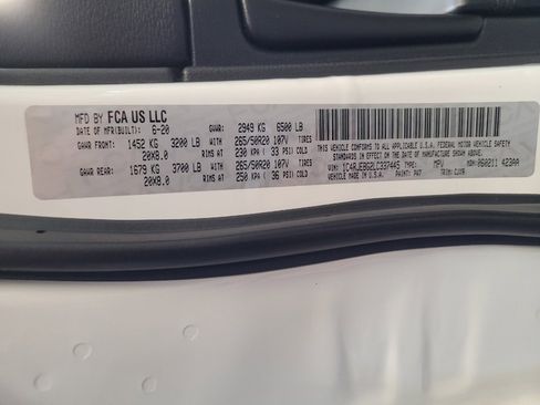 Used 2020 Jeep Grand Cherokee Limited w/ Trailer Tow Group IV image 33