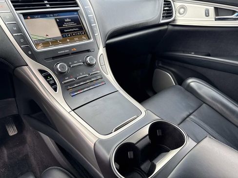 Used 2018 Lincoln MKX Reserve w/ Luxury Package image 25