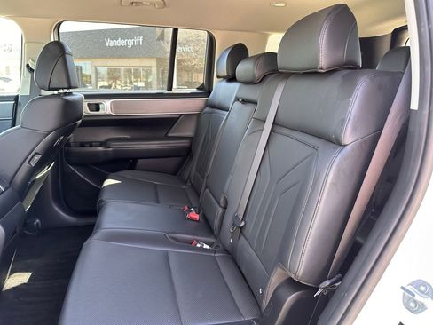 Certified 2025 Hyundai Santa Fe SEL image 22