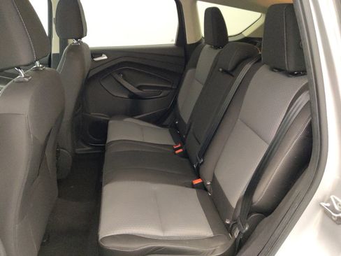 Used 2017 Ford Escape SE w/ Equipment Group 201A image 18