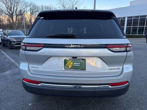 Certified 2022 Jeep Grand Cherokee Limited image 18