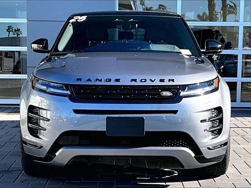 Used 2025 Land Rover Range Rover Evoque Dynamic SE image 2