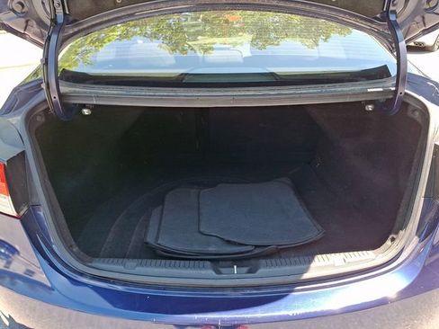 Used 2011 Hyundai Elantra Limited FWD image 31
