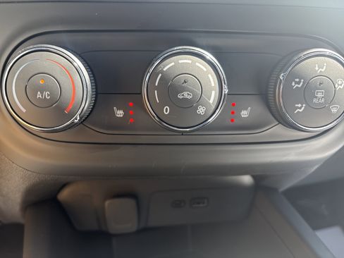 New 2026 Chevrolet Trax RS w/ Driver Confidence Package image 27