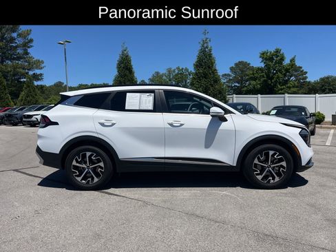 Used 2025 Kia Sportage EX w/ Premium Package FWD image 8
