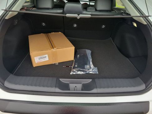 New 2026 Toyota Prius Plug-In Hybrid FWD image 27