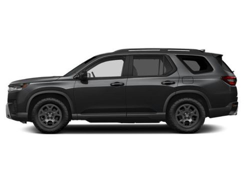 New 2026 Honda Pilot TrailSport image 3