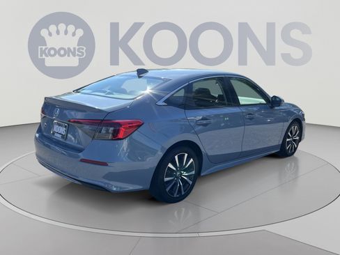 Used 2023 Honda Civic EX image 7