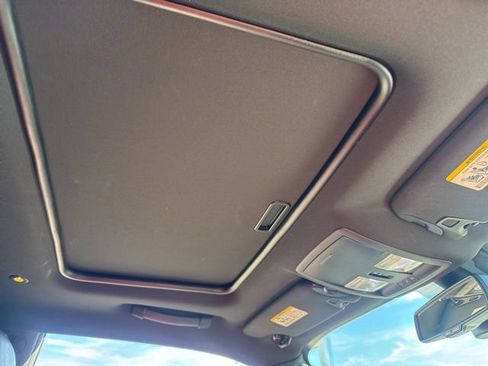 Used 2016 Dodge Challenger SRT Hellcat image 25