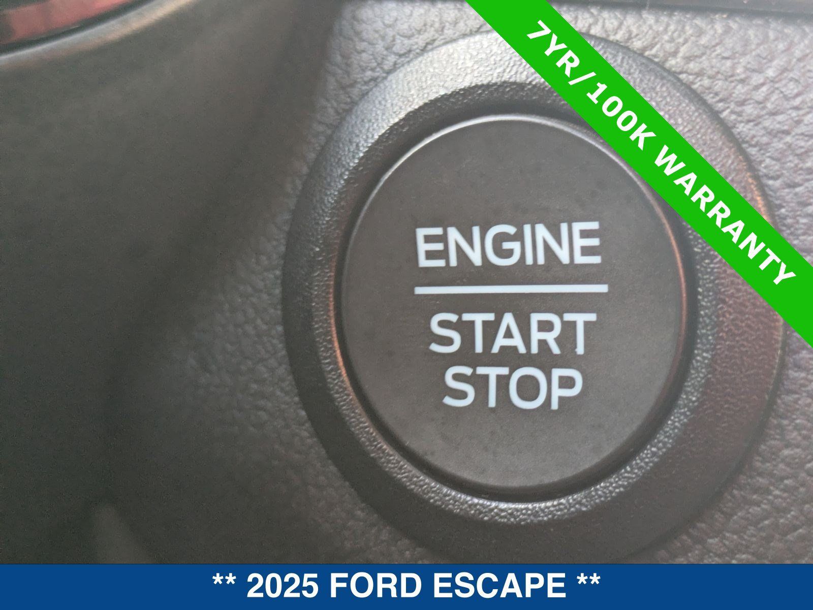 Certified 2025 Ford Escape ST-Line FWD image 33