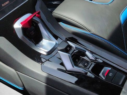 Used 2023 Lamborghini Huracan EVO RWD image 12