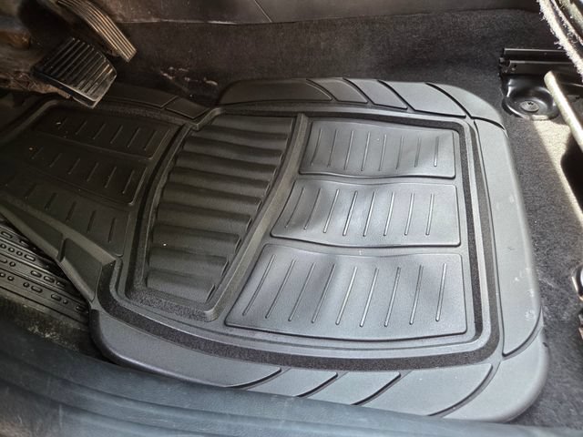 Used 2018 Jeep Compass Latitude w/ Cold Weather Group FWD image 14