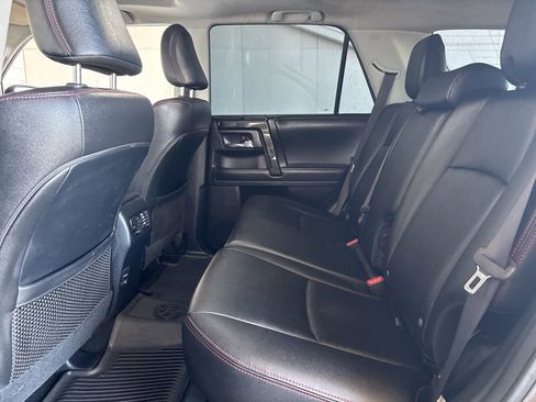 Used 2019 Toyota 4Runner TRD Off-Road Premium AWD/4WD image 19