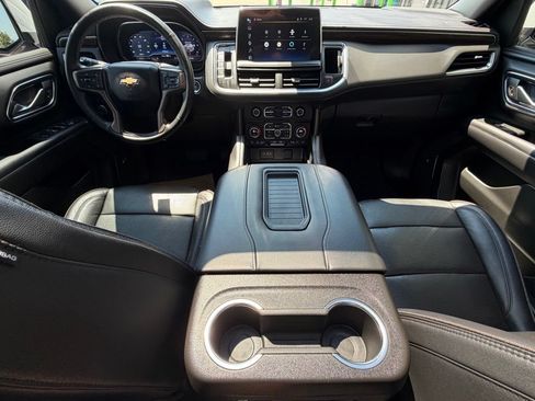 Used 2024 Chevrolet Suburban High Country w/ Premium Package AWD/4WD image 11