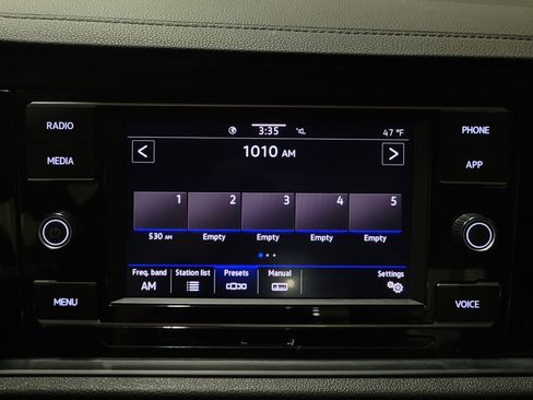 Used 2024 Volkswagen Jetta S image 25