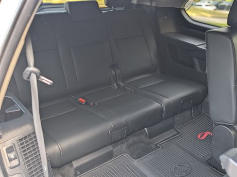 Used 2023 Toyota Sequoia SR5 w/ SR5 Premium Package image 21