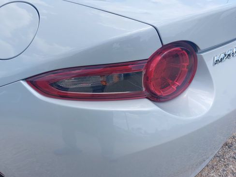 Used 2019 MAZDA MX-5 Miata Grand Touring w/ GT-S Package RWD image 36