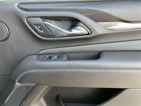 Used 2021 GMC Yukon XL Denali w/ Denali Premium Package image 21