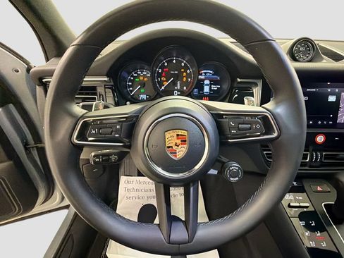Used 2026 Porsche Macan AWD/4WD image 12