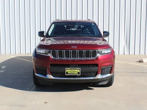 Used 2023 Jeep Grand Cherokee L Laredo image 5
