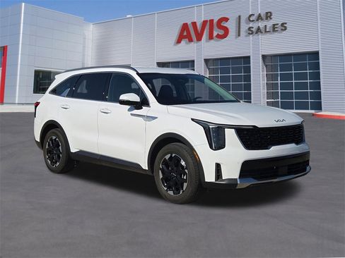 Used 2024 Kia Sorento S image 3