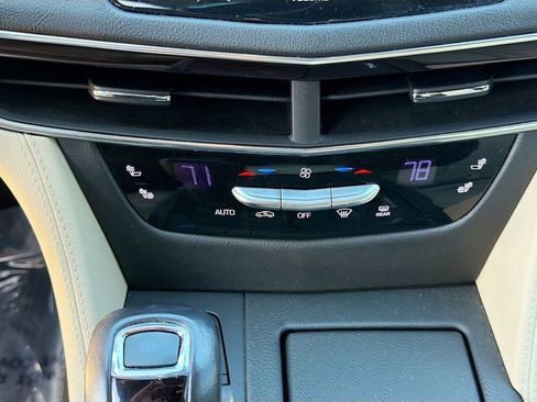 Used 2019 Cadillac CT6 Luxury w/ Driver Awareness Package image 33