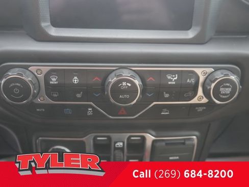 Used 2023 Jeep Wrangler Unlimited Sahara w/ Cold Weather Group AWD/4WD image 29