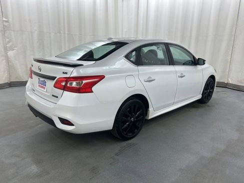 Used 2018 Nissan Sentra SR w/ SR Midnight Edition Package image 6