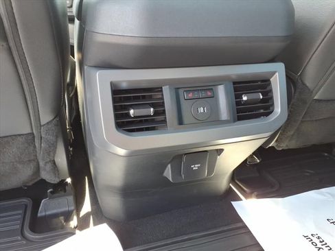 Used 2025 Ford F350 Lariat w/ Chrome Package AWD/4WD image 15
