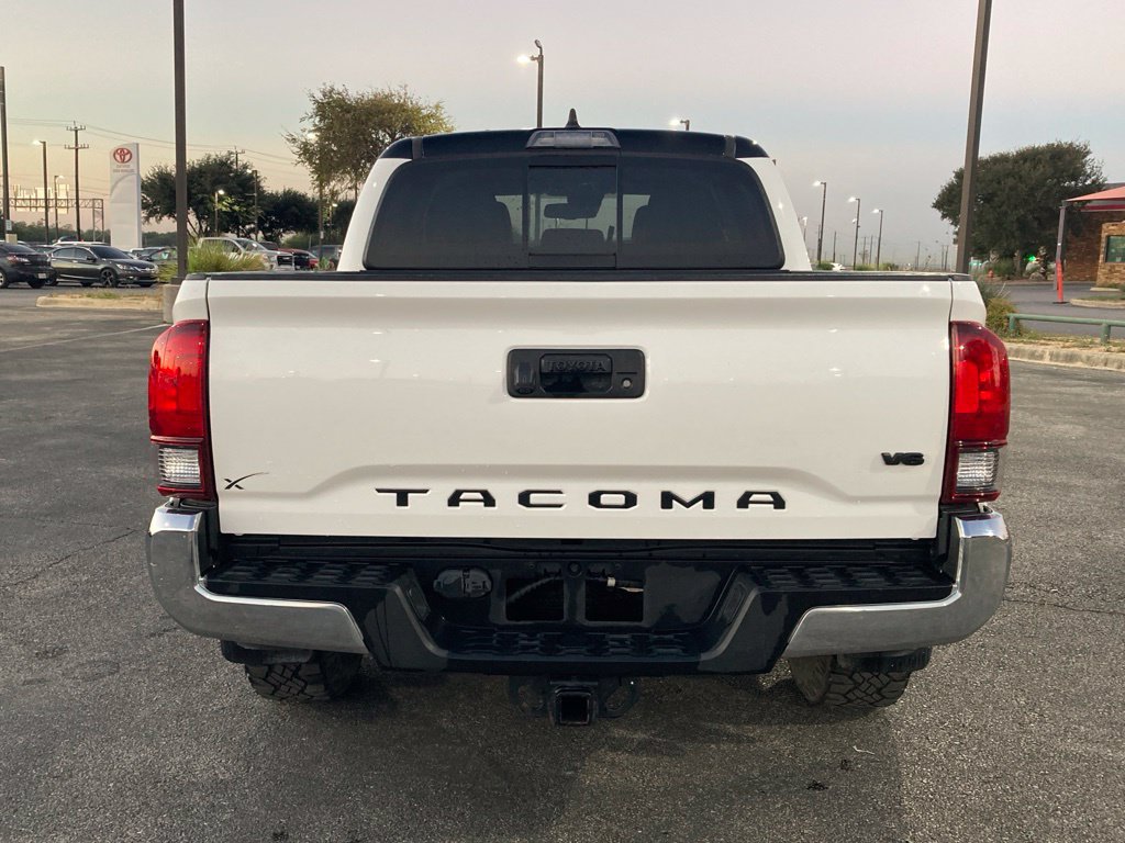Used 2021 Toyota Tacoma SR5 RWD image 6