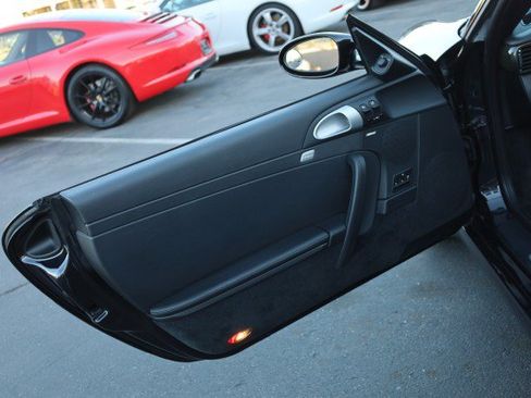 Used 2006 Porsche 911 Carrera RWD image 22