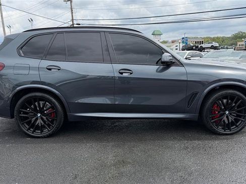 Used 2022 BMW X5 M50i AWD/4WD image 7