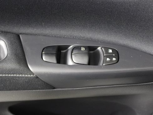 Used 2015 Nissan Sentra S FWD image 22