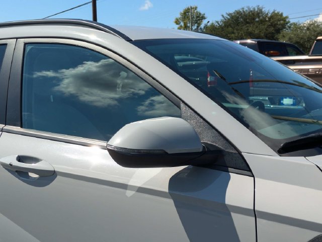 Used 2025 Hyundai Kona SEL FWD image 13