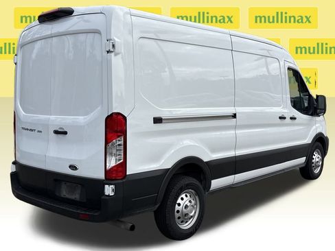 Used 2023 Ford Transit 250 Medium Roof AWD w/ Load Area Protection Package image 4