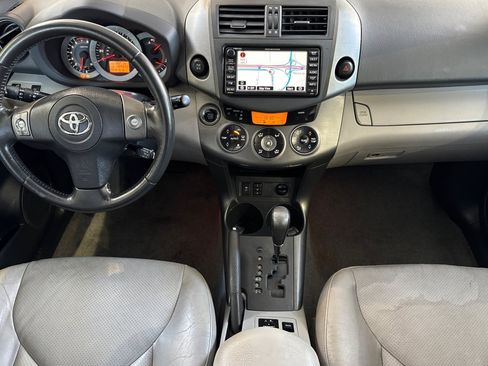 Used 2011 Toyota RAV4 Limited AWD/4WD image 16