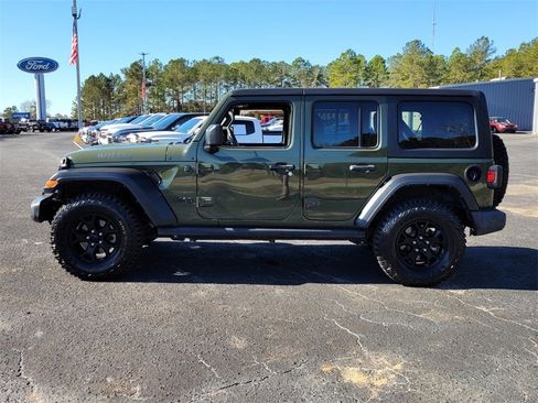 Used 2021 Jeep Wrangler Unlimited Willys image 4