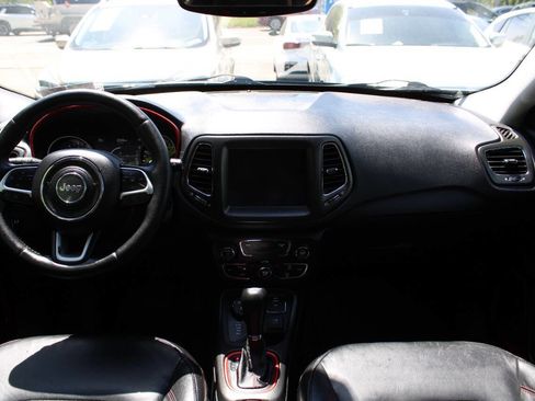 Used 2017 Jeep Compass Trailhawk w/ Navigation Group image 32