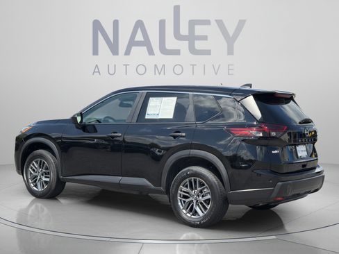 Used 2024 Nissan Rogue S AWD/4WD image 3