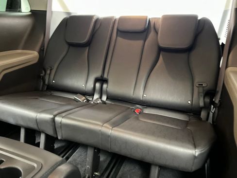 Used 2026 Kia Carnival LXS FWD image 42