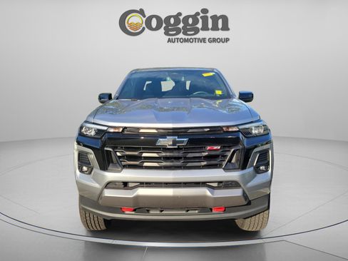 Used 2024 Chevrolet Colorado Z71 w/ Z71 Convenience Package 2 AWD/4WD image 7