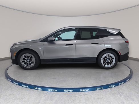 Certified 2023 BMW iX xDrive50 image 11