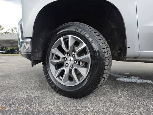 Used 2022 Chevrolet Silverado 1500 LTZ AWD/4WD image 38